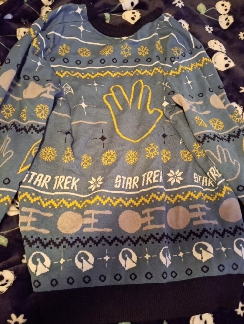 Star Trek christmas sweater - Picture 2 of 3